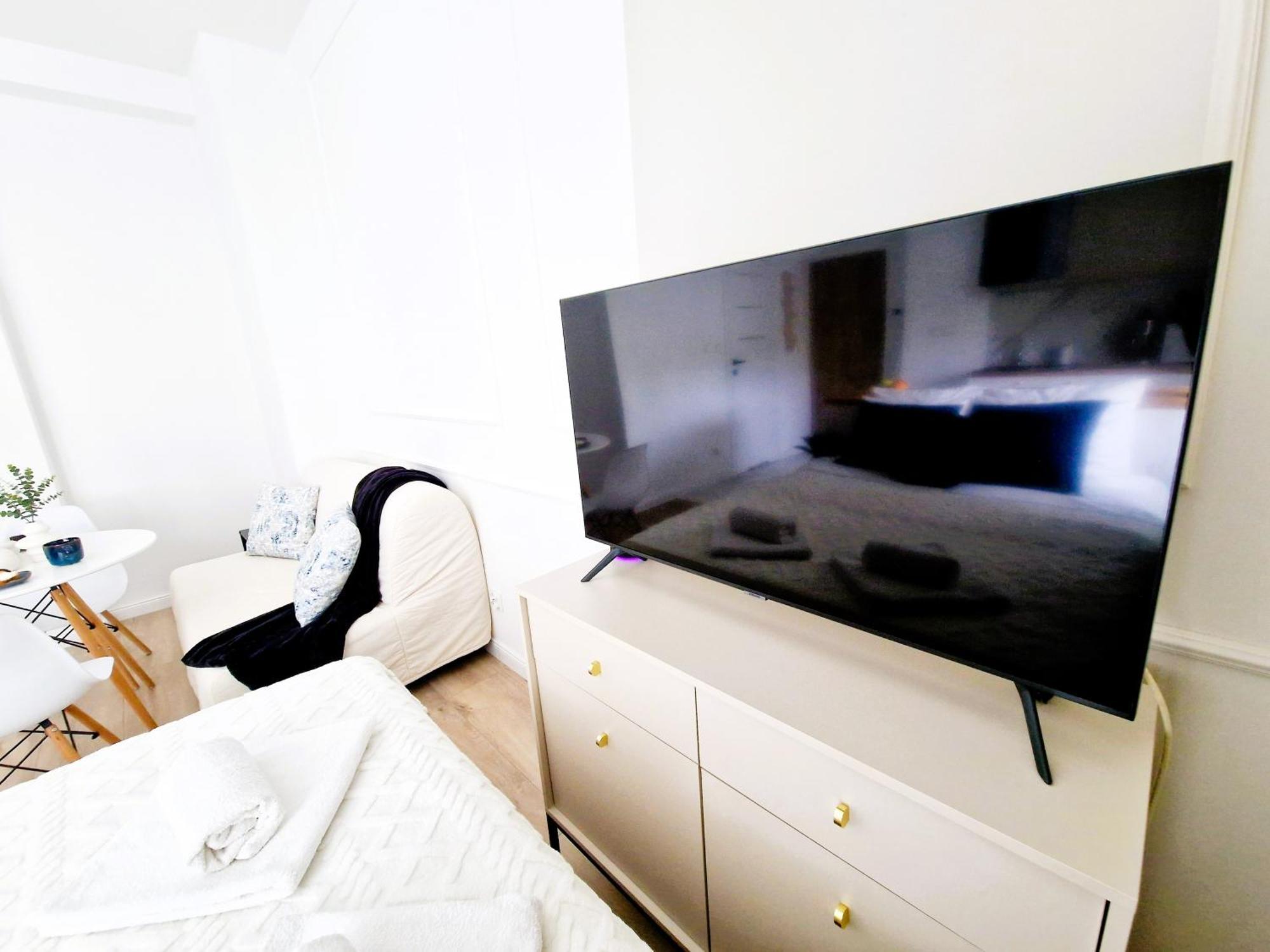ורשה J&W Apartments Grojecka Glam Flat מראה חיצוני תמונה